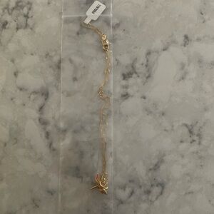 Brand new never worn 14k gold dragonfly necklace
